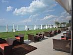 Terras van Hotel Hungaria in Siofok - vakantie bij het Balatonmeer