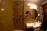 Hotel poco costoso en Szekesfehervar - Mercure Hotel Magyar Kiraly - Hotel de 4 estrellas - baño