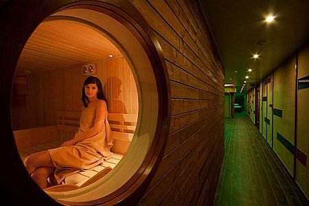 Mercure Hotel Magyar Kiraly - sauna dans l'espace spa pour passer de parfaits séjours de bien-être en Hongrie