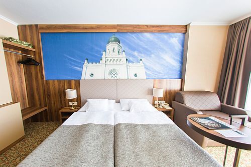 Kecskemét Aranyhomok Hôtel - Wellness week-end en Hongrie - chambre avec lit double á l'hôtel 4 étoiles