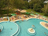 Relaxant á la mer hongroise - au lac Balaton á Siofok l'hôtel Azur á 4 étoiles avec des indemnités