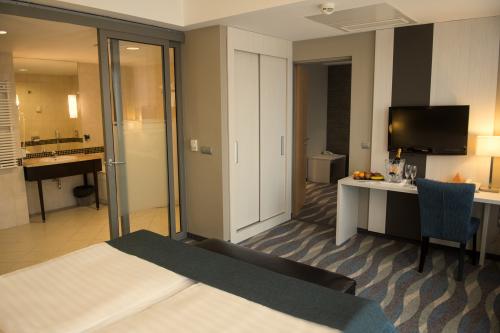 Les jolies chambres d'hôtel de l'hôtel Azur à prix réduit