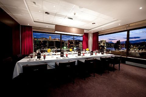 Restauracja 'Paris' w Hotelu Sofitel Budapest - Hotel z widokiem na Dunaj