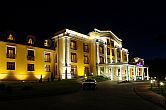 Edificio del Hotel Termal Golf Club de 5 estrellas en God - Hungría