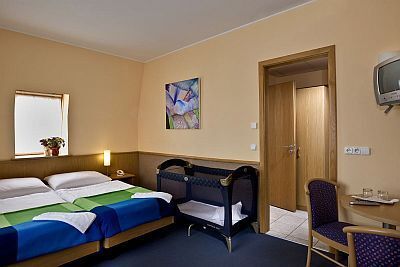 Hotel Jagello - habitación doble comfortable e espacioso 