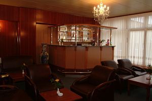 Driesterren Hotel Seni in Boedapest - receptie van het van binnen elegante, sfeervolle en in oriëntale stijl ingerichte hotelgebouw Driesterren Hotel Seni in Boedapest - receptie van het van binnen elegante, sfeervolle en in oriëntale stijl ingerichte hotelgebouw