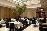 Элегантный ресторан в будапештском отеле Hotel Carat Budapest ****