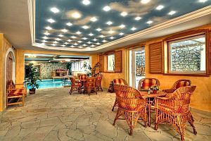 Велнес центр и бассейн в отеле Hotel Villa Medici ****
