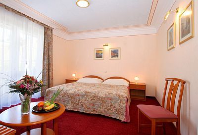 Romantisch hotel in Veszprem, West-Hongarije - mooie superior kamer in Hotel Villa Medici
