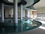 Велнес-отделение отеля Art Fit Hotel Kikelet Pecs - плавательный бассейн отеля