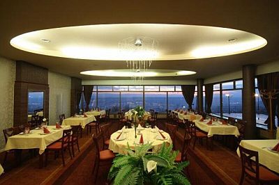 Le restaurant de l'hôtel Kikelet 4 étoiles - Centre wellness et vacances en Hongrie