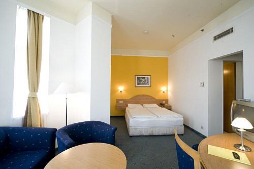 Golden Park Hotel Budapest - красивый и светлый номер в Будапеште по доступным ценам