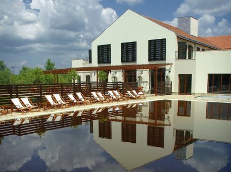 Tisza Balneum Hotel  - термальный и велнес-отель на берегу озера Тиса