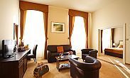Accommodatie bij het Balatonmeer - elegant ingerichte suite in het 4-sterren Hotel Ipoly Residence in Balatonfured