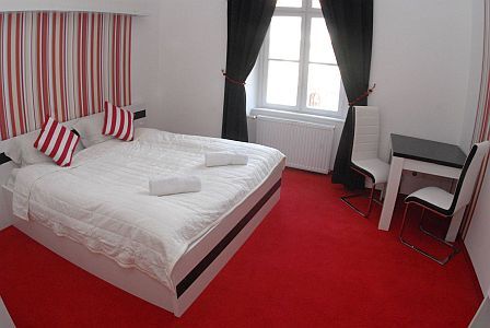 Vero-Hotel Arany Griff Pápa - パ－パにあるヴェロ・ホテル　アラニ　グリフでは格安の宿泊パックをご用意しております