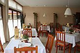 Hotel şi restaurant ieftin în apropiera Budapestei la autostada M5 în Ujhartyan