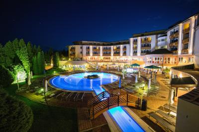 Lotus Therme Hotel Spa - das exklusivste und einzige 4-Sterne-Hotel von Heviz 