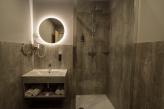 ✔️ Hotel Civitas Sopron - ショプロンにある3つ星ブティックホテル - ツィビタシュの浴室