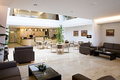Zenit Hotel Balaton Vonyarcvashegy - wellness hotel z panoramą na Balaton