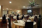 Canada Hotel Budapeszt - Restauracja przyjmuje klientów nawet do 80 osób