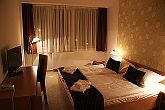 Romantyczny pokój w Budapeszcie - Canada Hotel Budapeszt zagwarantujący darmowy transfer do lotniska oraz dworców