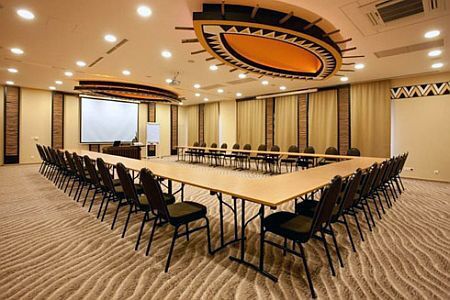 Sala riunione all'Hotel Bambara - sale conferenze equipaggiate con le più avanzate tecnologie