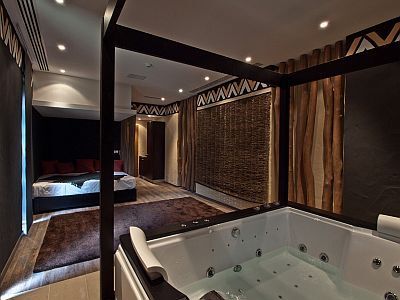 Suite con vasca idromassaggio all'Hotel Bambara a Felsotarkany - albergo nella parte settentrionale dell'Ungheria