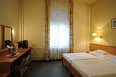 Helios Hotel Hévíz - ヘ-ヴィ-ズにあるホテル　ヘリオスではベンジャミン館の格安のお部屋をご用意しております