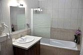 Отель Фостэр - элегантная ванная комната 