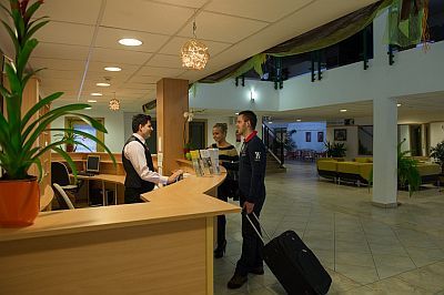Alföld Gyöngye Hotel Oroshaza - günstige Pauschalangebote mit Halbpension und Eintrittskarte ins Thermalbad