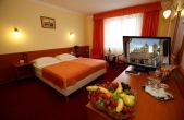 Hotel Korona Eger - freies Hotelzimmer zum billigen Preis im Zentrum von Eger