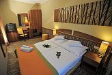 Park Hotel Gyula , chambre à deux lits à prix réduit en demi-pension