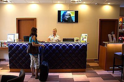 Six Inn Hotel Budapest - シックスインホテル　ブダペストではオンラインブッキングが可能です。ブダペストの中心にあり大変便利です。