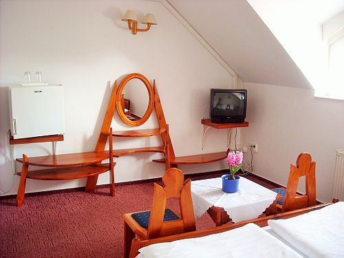 Dwuosobowy pokój w Hotelu Fodor w Gyula z możliwością rezerwacji online