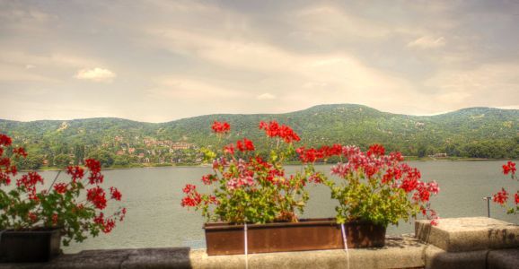 Vista panoramica del Danubio dall'Hotel Var di Visegrad