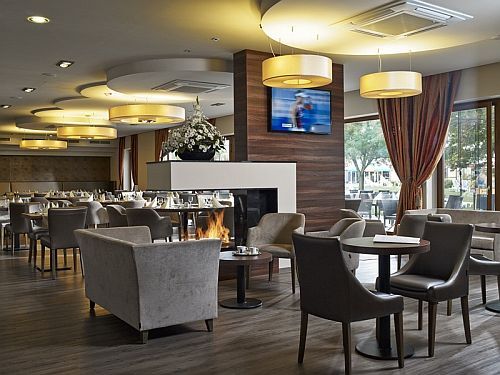 Barack Thermal és Spa Hotel Tiszakécske - Restaurante ambiente exclusivo
