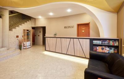 Sandor Wellness Hotel in de binnenstad van Pécs voor een gunstige wellnessweekend 