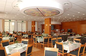 Airconditioned restaurant in Hajduszoboszlo - Hunguest Hotel Aqua-Sol met lastminute wellness aanbiedingen