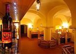 Anna Grand Hotel in Balatonfured elegante wijnzaal en wijhuis