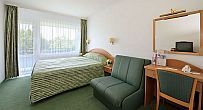 Hotel Annabella in Balatonfured met binnen- en buitenbad - ruime en airconditioned kamer