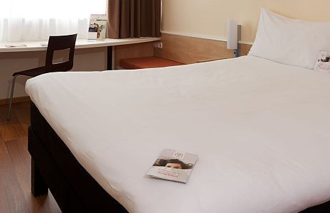 City Hotel Budapesht - Pannonia - просторный двухместный номер в отеле по доступным ценам