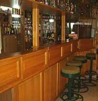 Biatorbagy Gida Udvar Pension - Rezeption - Bar - 8 km Budapest