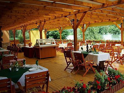 Terrasse Amstel Hattyu - Gyor rive du Danube - Hongrie