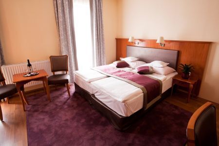 Vrije tweepersoonskamer in het viersterren Pannonia Hotel in Sopron