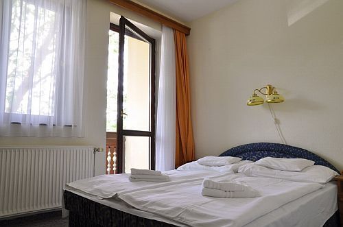 Hotel Révész Győr - amplia habitación doble