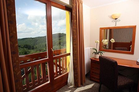 Hotel Narad Park, Doppelzimmer zum günstigen Preis mit Panoramablick auf die Matra-Gebirge in Matraszentimre