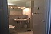 Hotel Europa** bathroom in Siofok