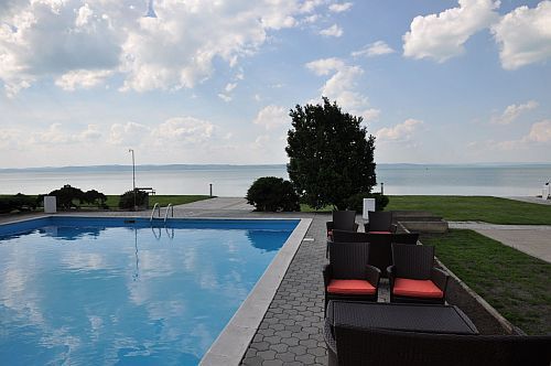 Hotel Hungaria Siófok -  バラトン湖水辺の安いホテル