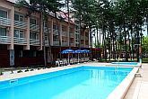 Buitenbad van het driesterren Hotel Korona in Siofok - betaalbare vakantie voor het hele gezin bij het Balatonmeer