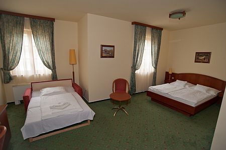 Gastland M0 Hotel - уютный двухместный номер в отеле - Szigetszentmiklos Hotel Gastland